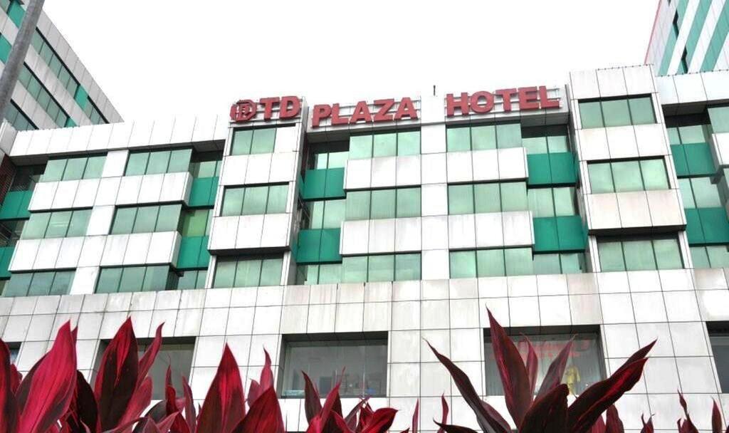 Td Plaza Hotel Kota Kinabalu Exterior photo